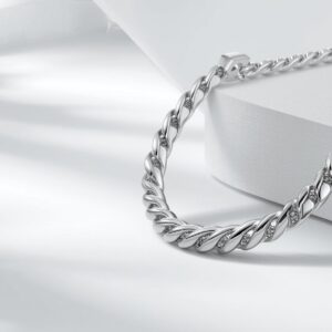 Necklace 1