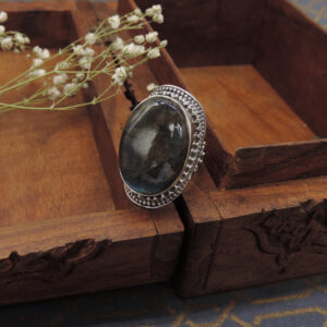 925 Silver Labradorite Oval Bezel Ring