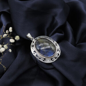 925 Sterling Silver Labradorite Scrollwork Crescent Pendant