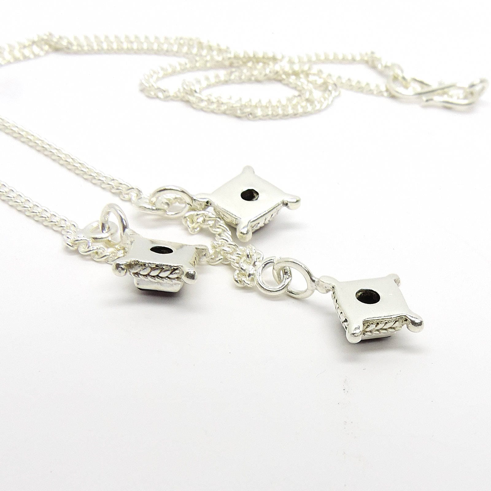 Garnet triple drop necklace 925 sterling silver square cut rope bezel handcrafted Jaipur India